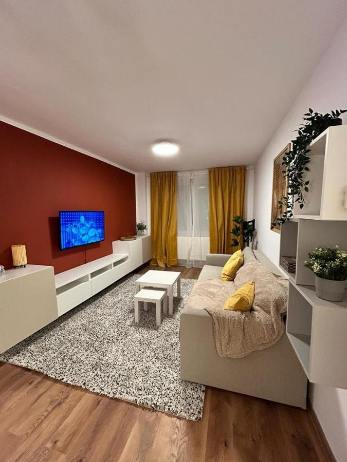 Meba Apartments Braşov Exteriör bild