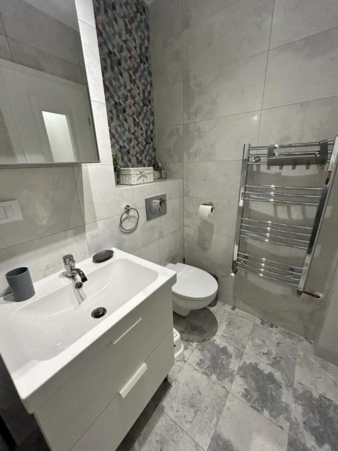 Meba Apartments Braşov Exteriör bild